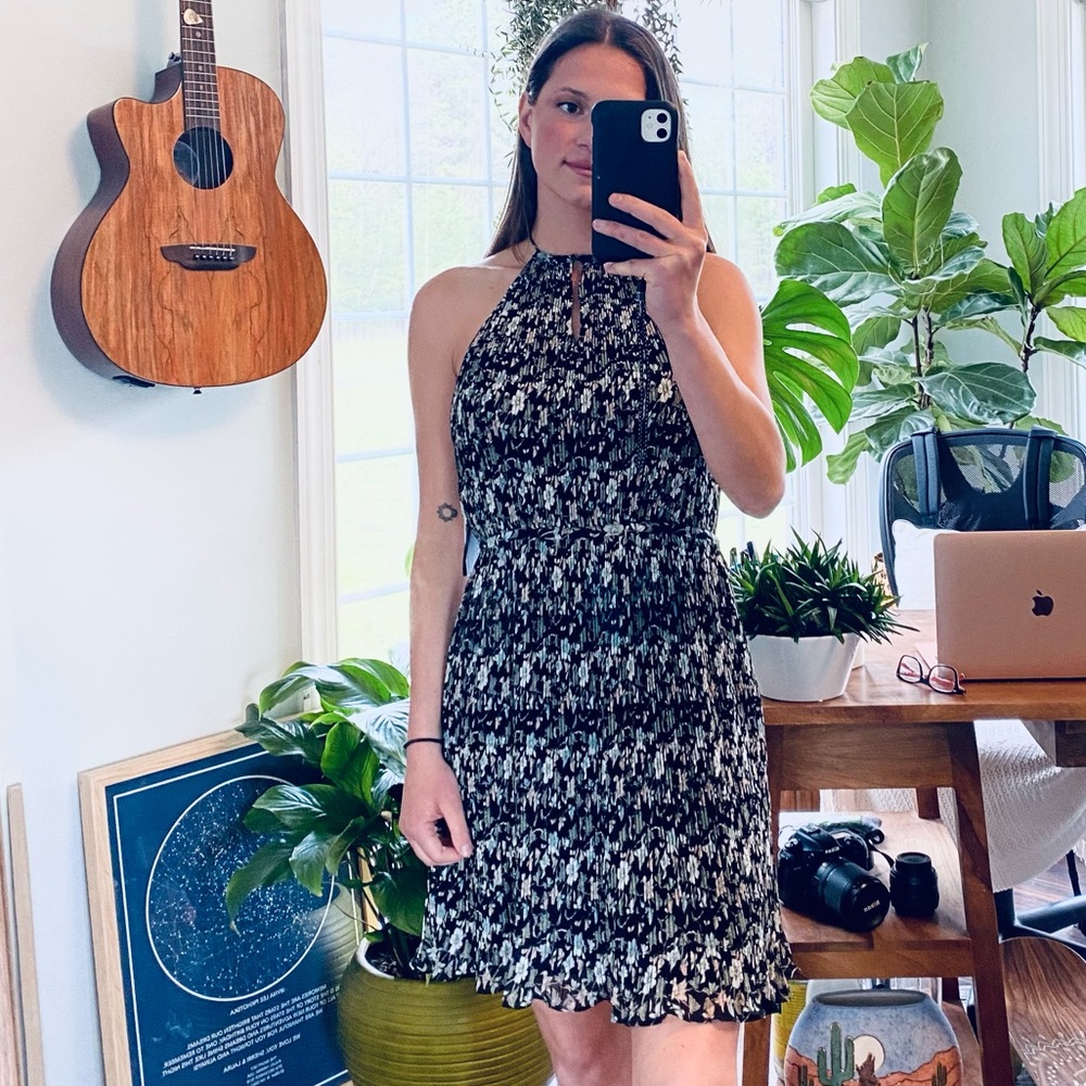 1. STATE Brand new dress